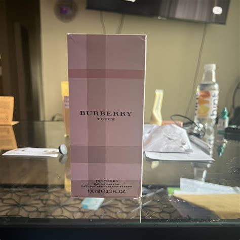 burberry touch perfume smells like.